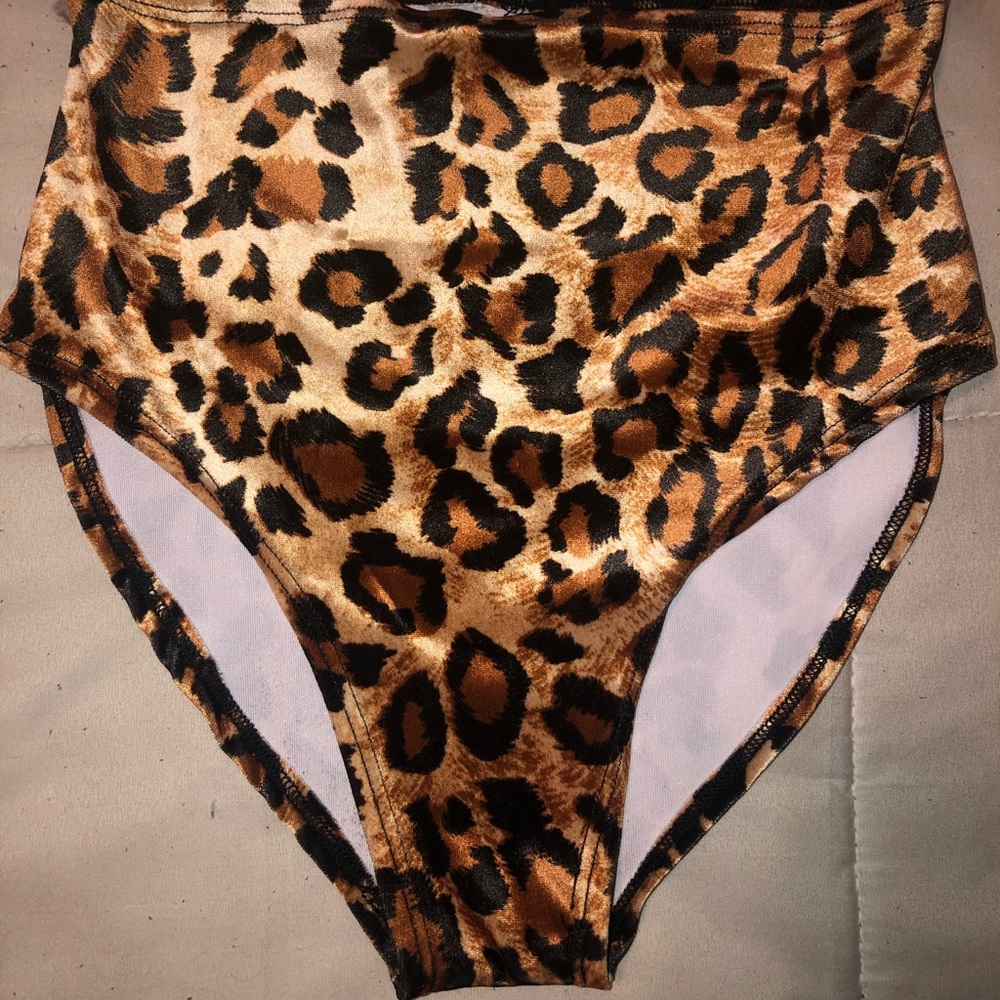 OceanMoon High awaits Leopard Rave Bottoms
